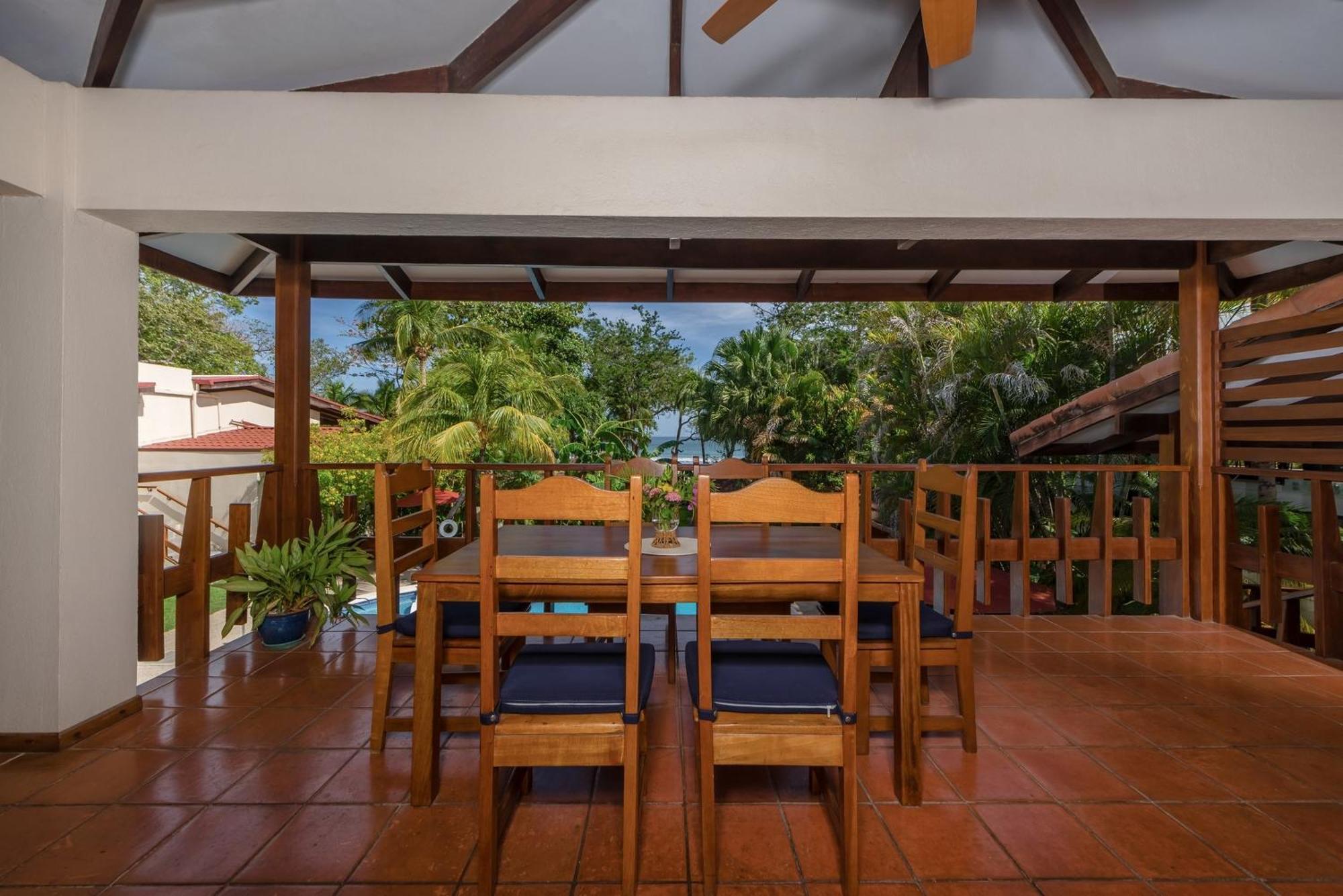 The Coast Beachfront Hotel Tamarindo Phòng bức ảnh